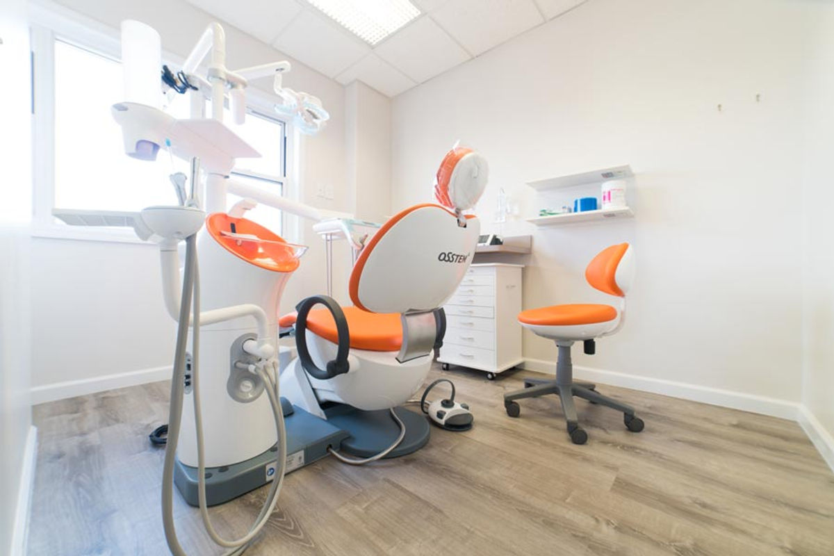 A bright treatment room at Easy Dental